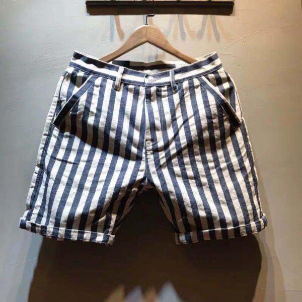 Amey's men's shorts were worn in slim shorts and retro navy blue and white canvas striped five-point trousers